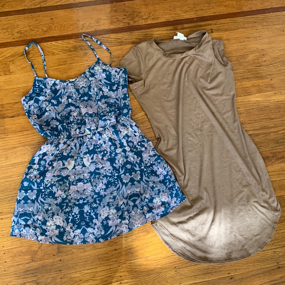 Bundle of 2 mini dresses size small/xs